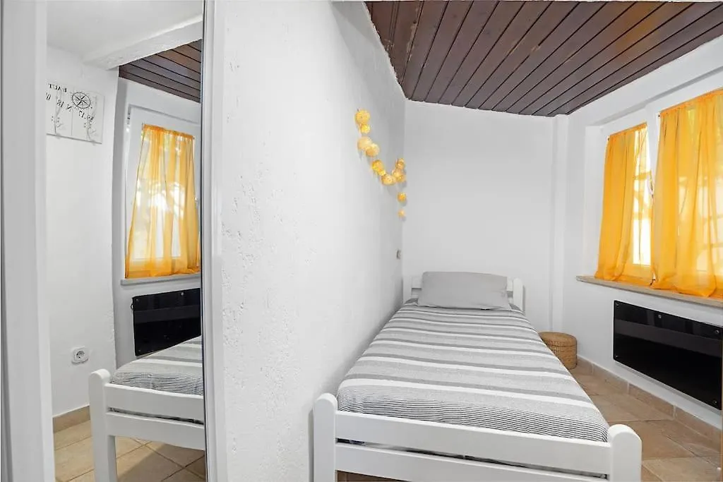 Apartment Valkane Private Garden Póla